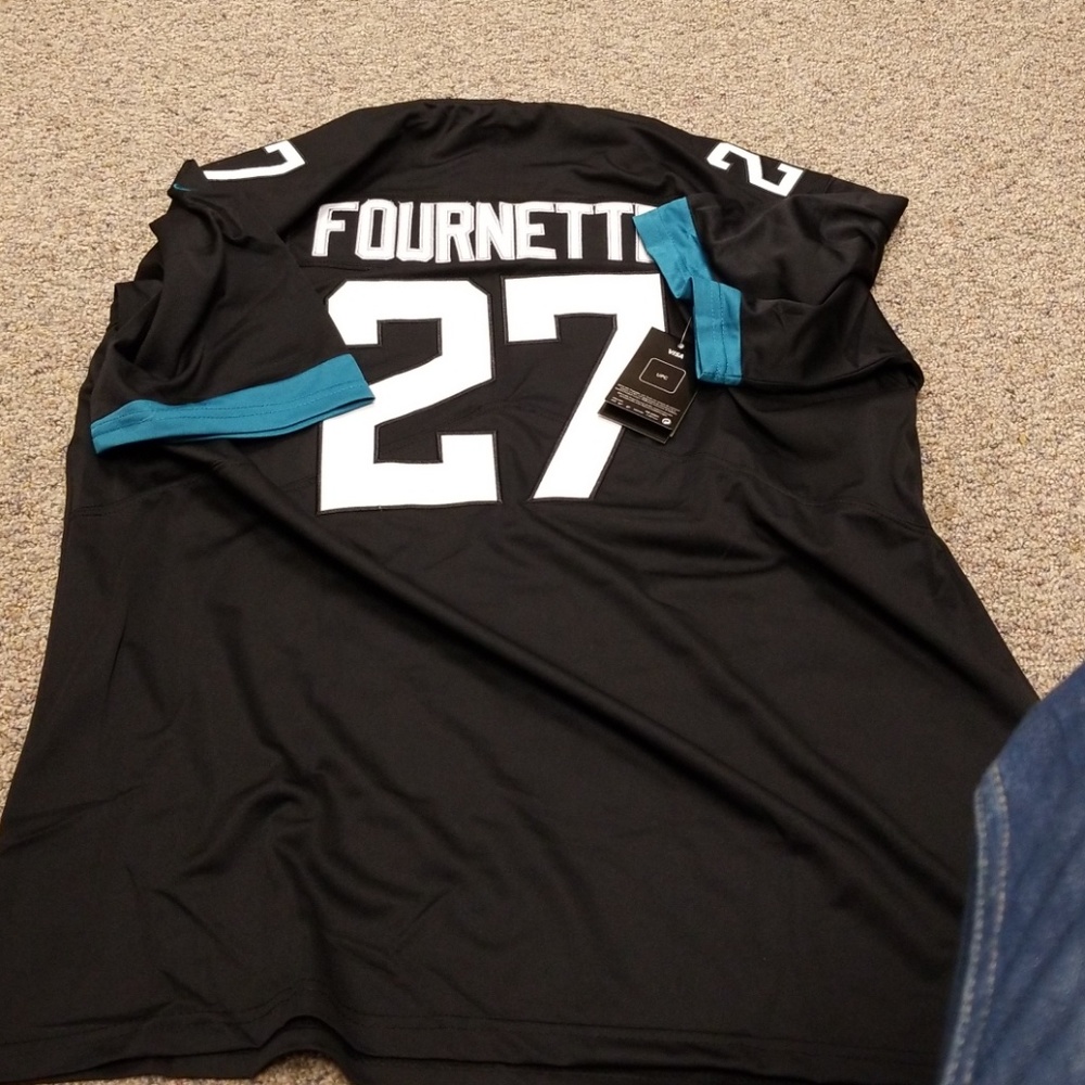 Football jerseys - Picture 2 of 5